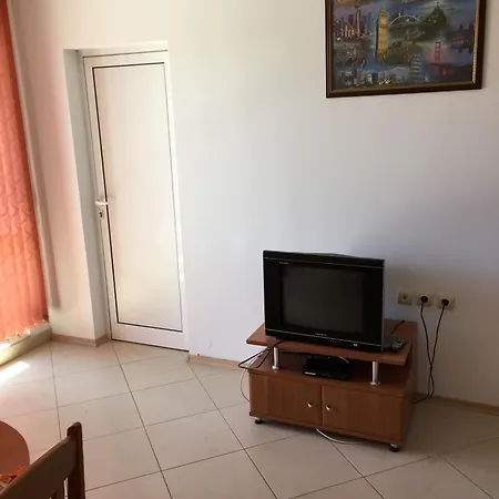 Adonai Апартаменты *